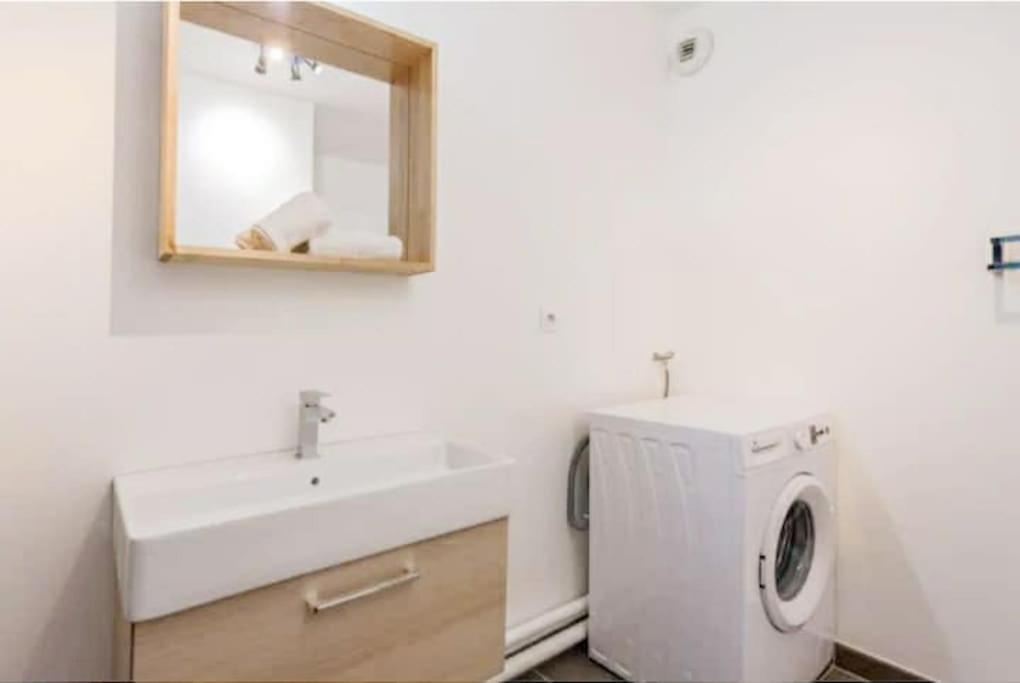 Apartament Les Frenes Near Disneyland Bmyguest Montévrain Zewnętrze zdjęcie